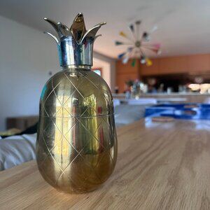 Vintage Mid-Century Pineapple Cocktail Shaker – 1960s / 1970s MCM Tiki Barware